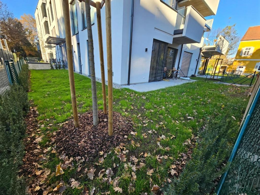 Private garden with grill